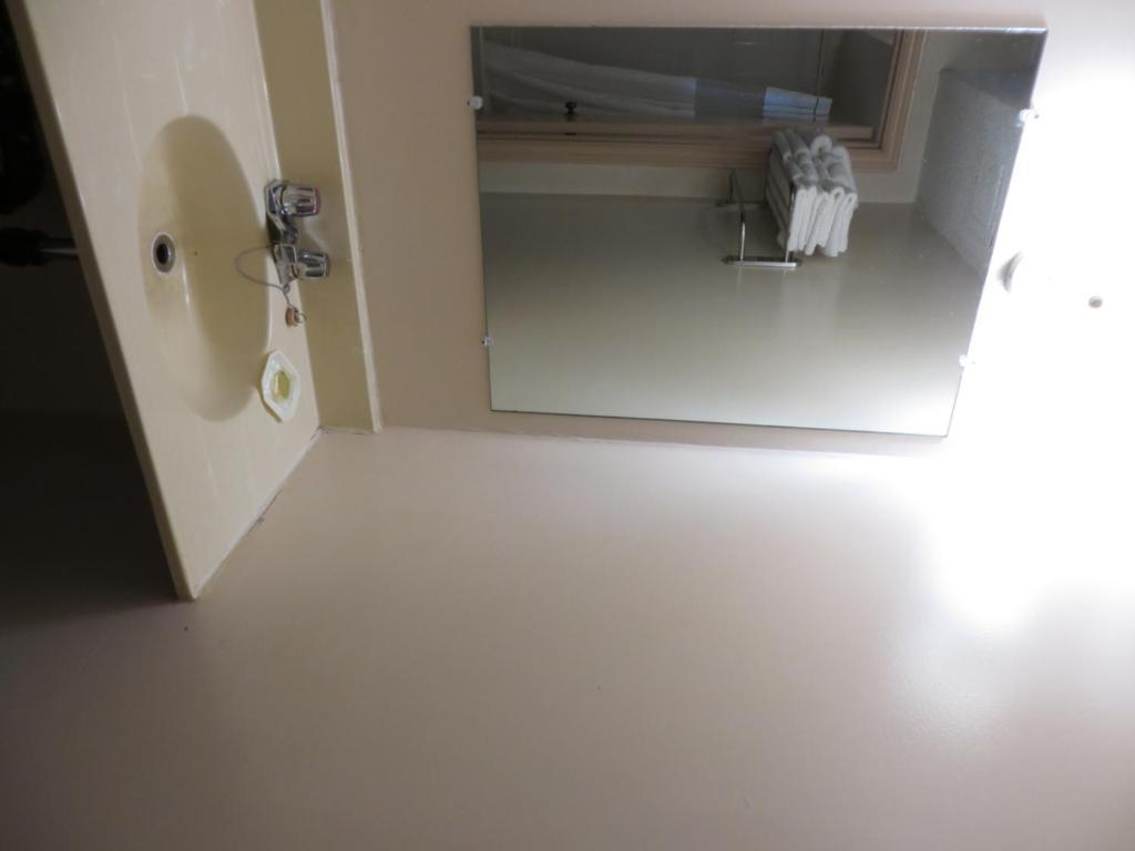 Good Night Inn Port Colborne Extérieur photo